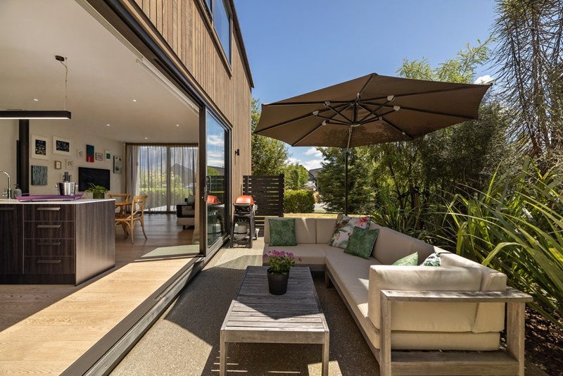 27 Falconer Rise, Jacks Point, Queenstown - Carousel 2