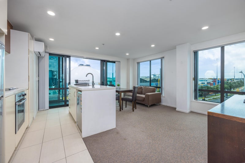 326/8 Dockside Lane, Auckland Central, Auckland - Carousel 1