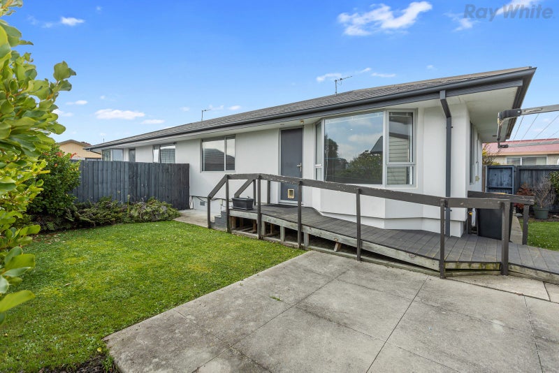 1/10 Stacey Place, Woolston, Christchurch - Carousel 1