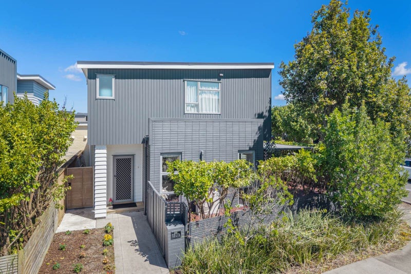 13 Hastings Street, Hobsonville, Auckland - Carousel 2