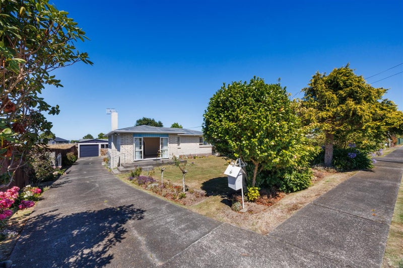 10 Dalrymple Place, Marton - Carousel 1