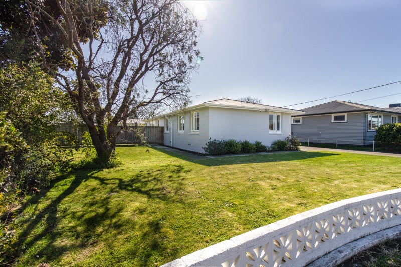Property Valuation for 233 Lumsden Place, Akina, Hastings Trade Me