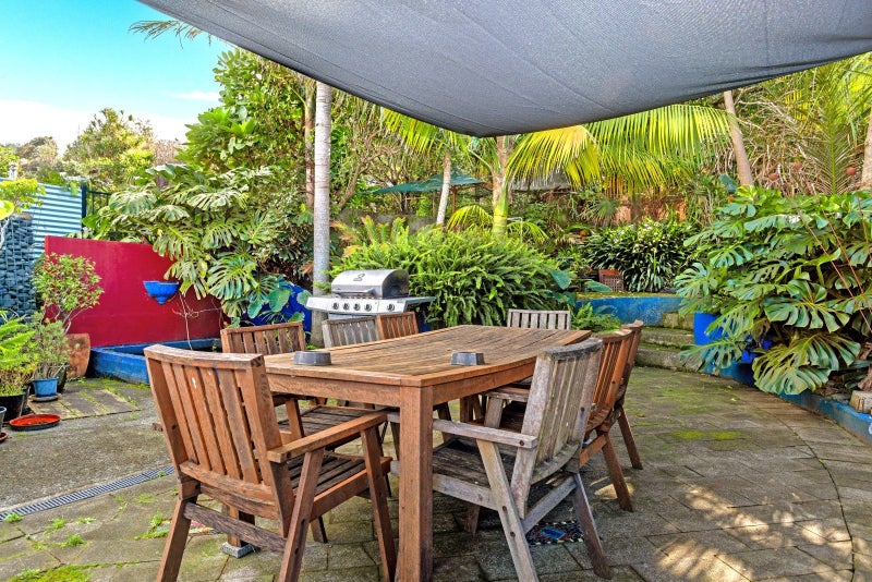 11 Makorori Beach Road, Gisborne - Carousel 29