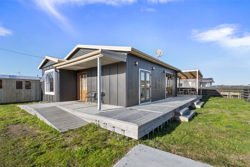 18 Norton Street, Foxton Beach, Foxton - Carousel 2
