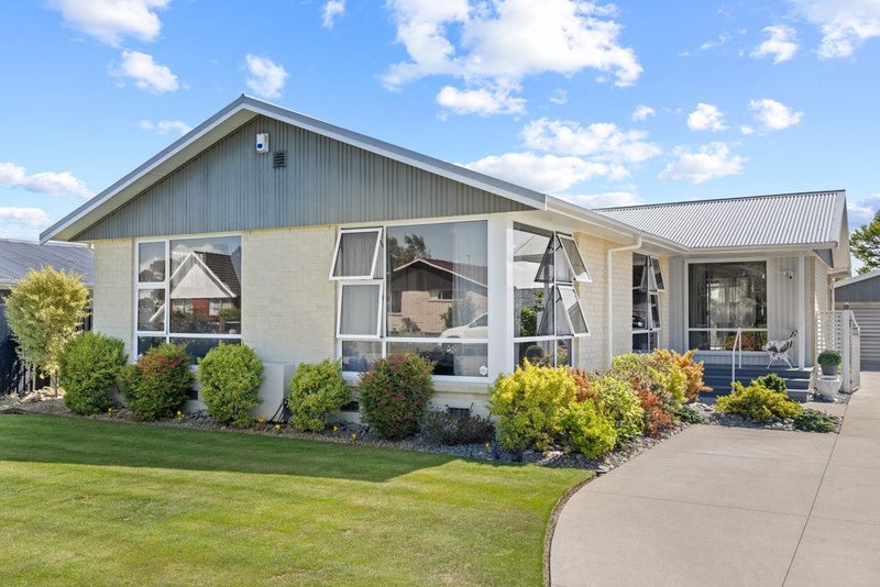 15 Waratah Street, Avondale, Christchurch - Carousel 1