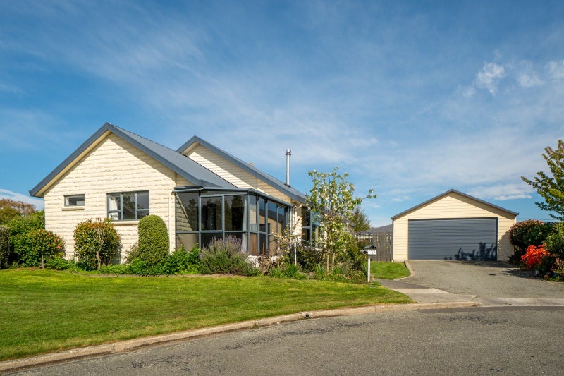 4 Evered Street, Weston, Oamaru - Carousel 1