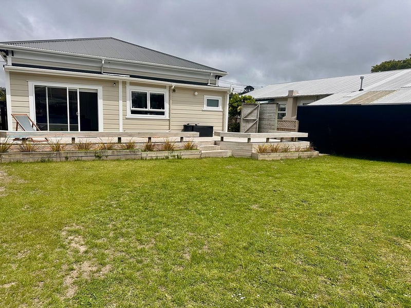 17 Campbell Street, Karori, Wellington - Carousel 23