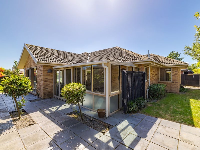 3 Burbank Drive, Aidanfield, Christchurch - Carousel 2