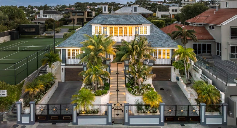 9 Karori Crescent, Orakei, Auckland - Carousel 1