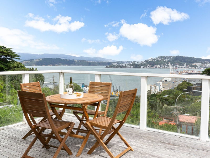 113 Barnard Street, Wadestown, Wellington - Carousel 2