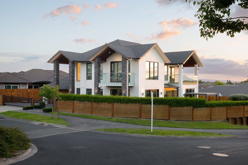 8 Longbow Terrace, Flagstaff, Hamilton - Carousel 50