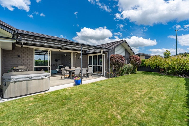 1 Ruske Place, Grandview Heights, Hamilton - Carousel 2