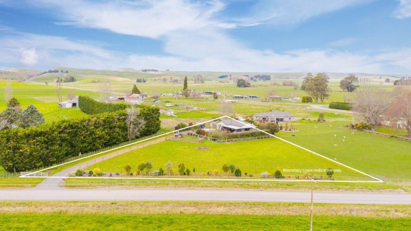22 Stockade Road, Waipawa - Carousel 1