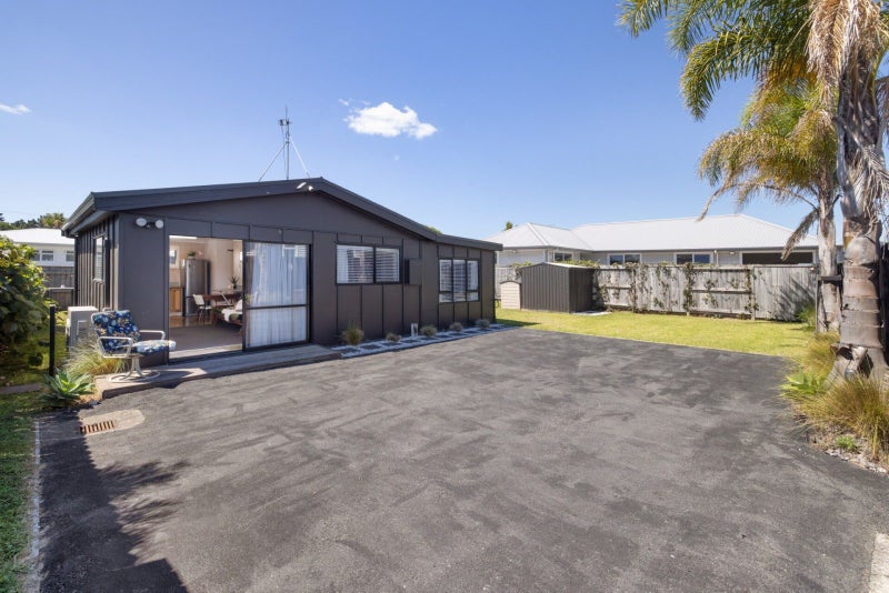 583B Maunganui Road, Mount Maunganui - Carousel 15