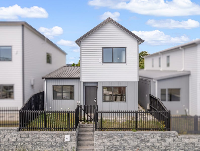 13 Farranfore Road, Opaheke, Papakura - Carousel 1