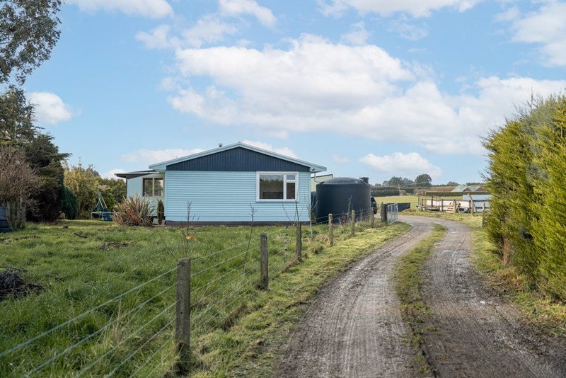 777 North Road, Lorneville, Invercargill - Carousel 2