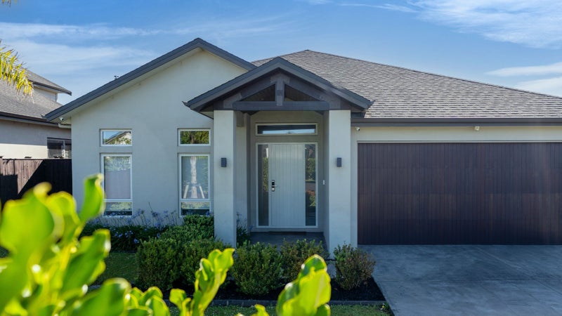 11 Paso Fino Crescent, Karaka, Papakura - Carousel 1