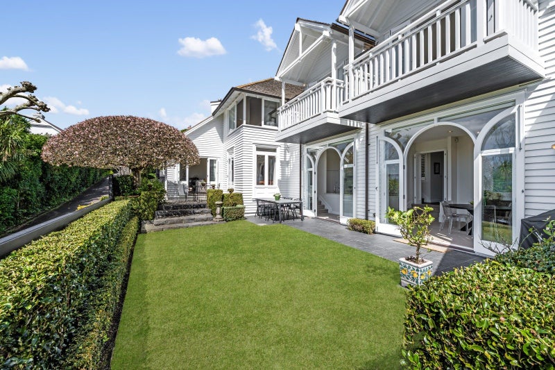 12A Seaview Road, Remuera, Auckland - Carousel 1
