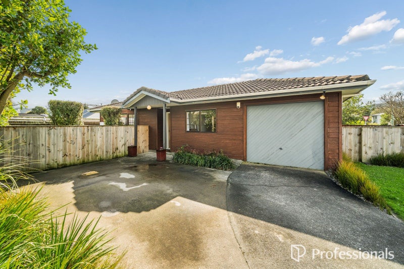 2/30 Godley Street, Waiwhetu, Lower Hutt - Carousel 1