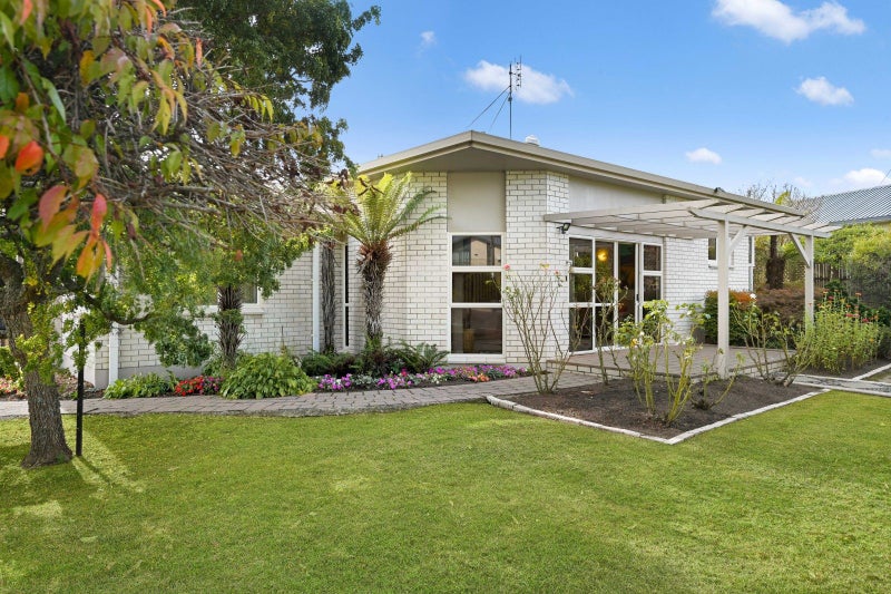 53 Splitt Avenue, Glenview, Hamilton - Carousel 1