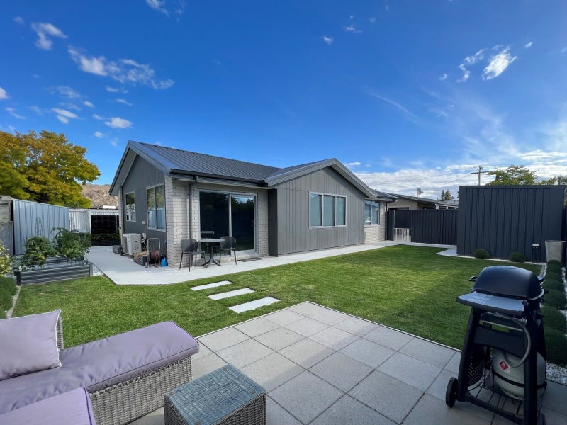 13A Fastnet Street, Alexandra - Carousel 1