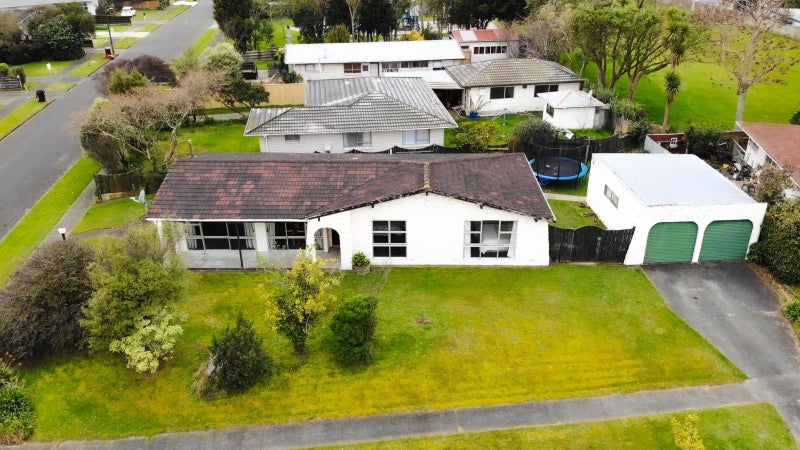 16 Kimberley Grove, Westbrook, Palmerston North - Carousel 15
