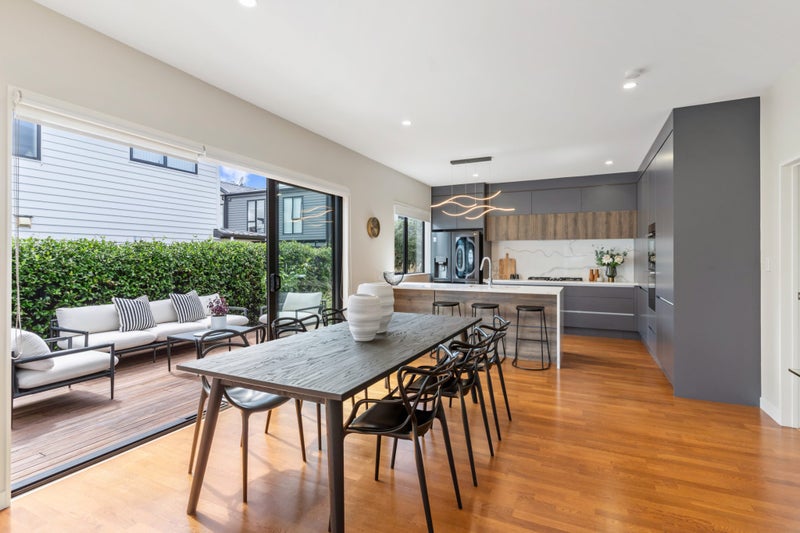 3 Treloar Crescent, Hobsonville, Auckland - Carousel 2