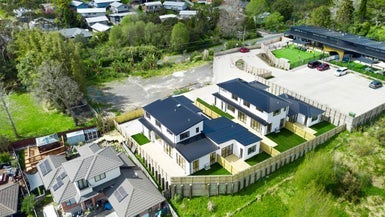 41D Candia Road, Swanson, Auckland - Carousel 1