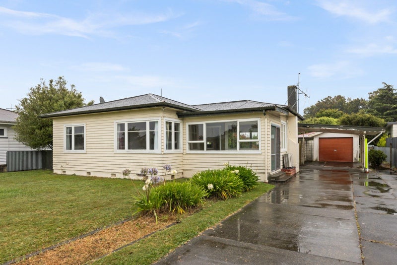 27 Menin Road, Onekawa, Napier - Carousel 1
