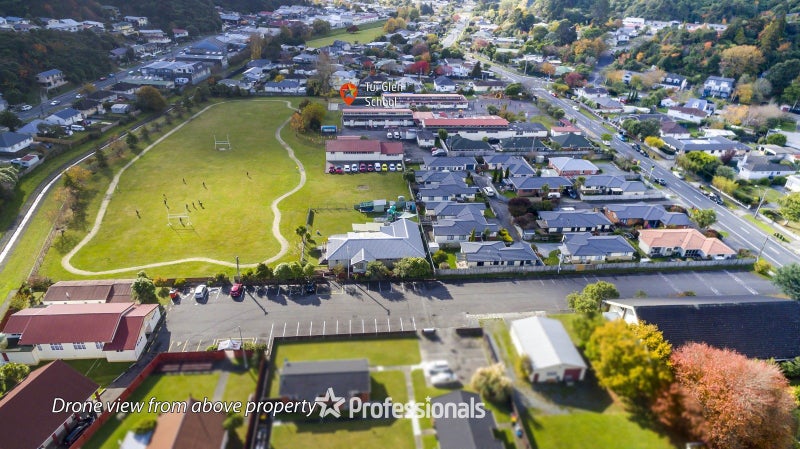 7 Kapuranga Grove, Stokes Valley, Lower Hutt - Carousel 21