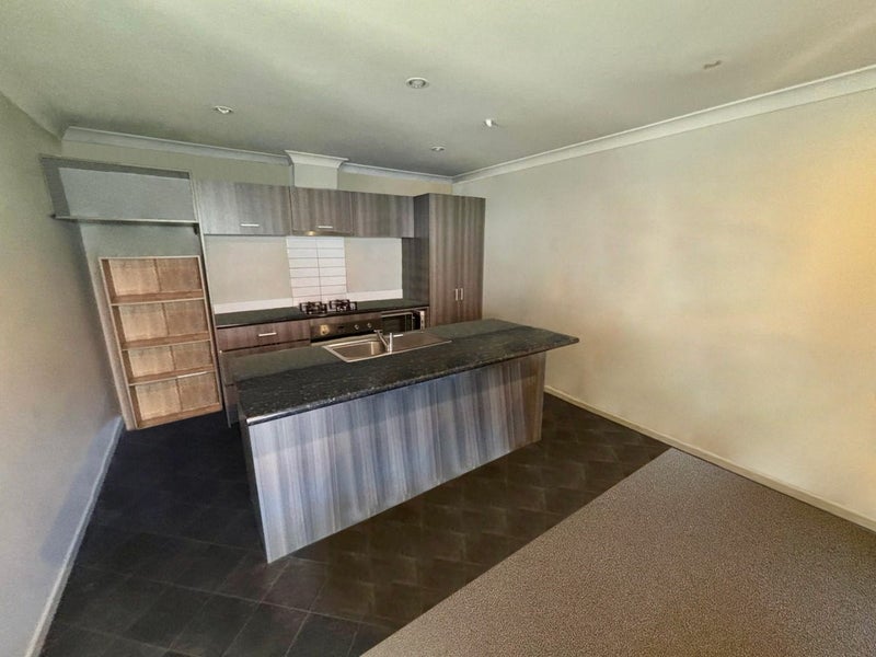 13 Poppy Watts Grove, Stokes Valley, Lower Hutt - Carousel 2