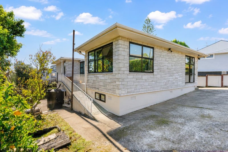 74A Terry Street, Blockhouse Bay, Auckland - Carousel 1