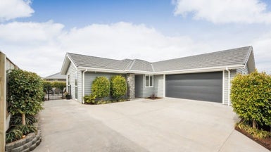 112B Roberts Line, Kelvin Grove, Palmerston North - Carousel 1