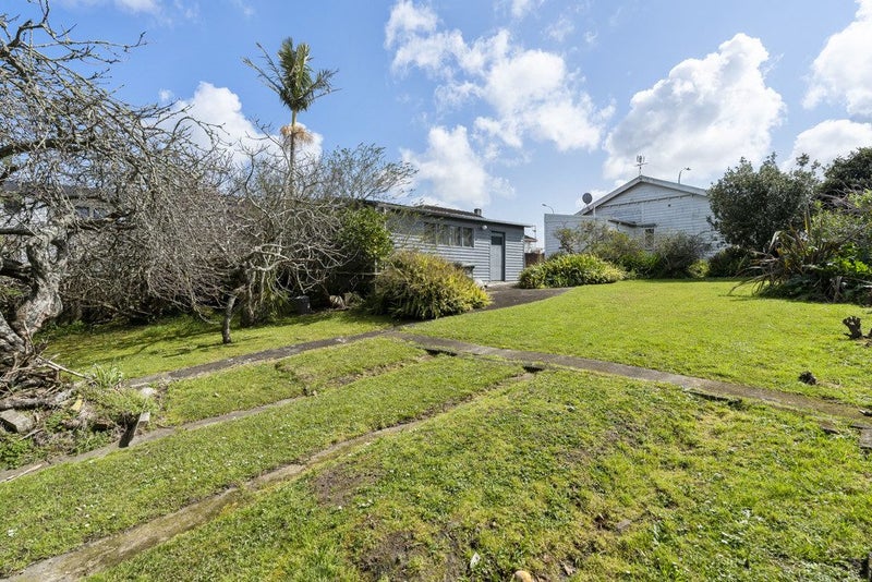 68 Wolverton Street, Avondale, Auckland - Carousel 2