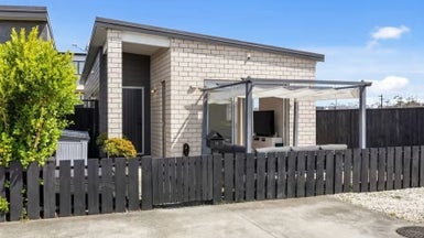 14 Heri Lane, Westgate, Auckland - Carousel 1