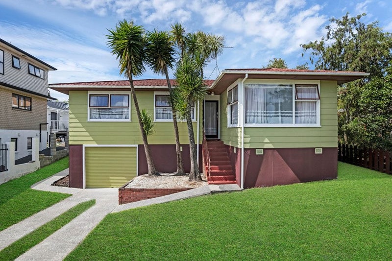 26 Temuri Place, Glendene, Auckland - Carousel 1