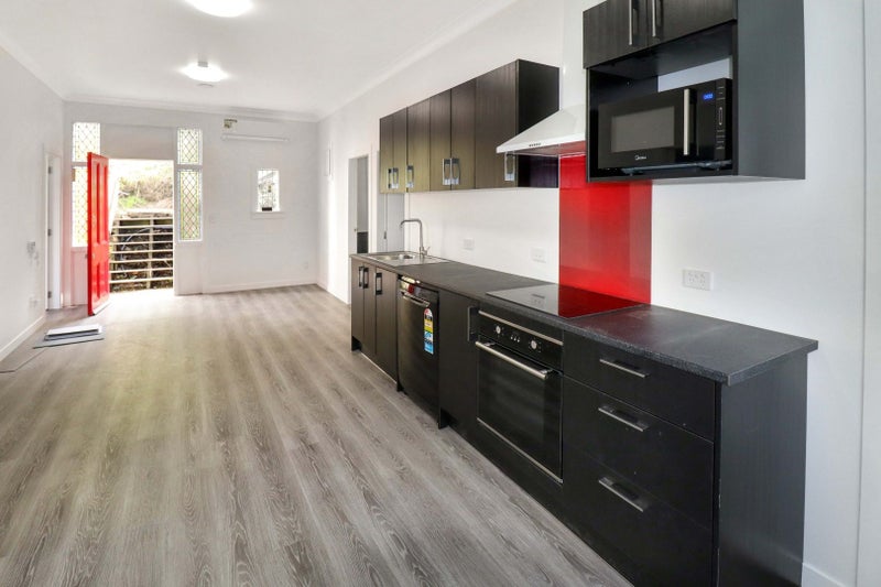 31A Devon Street, Aro Valley, Wellington, Wellington - Carousel 1