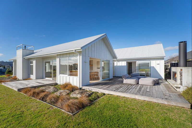 26 Awatea Drive, Whitianga, Whitianga - Carousel 1