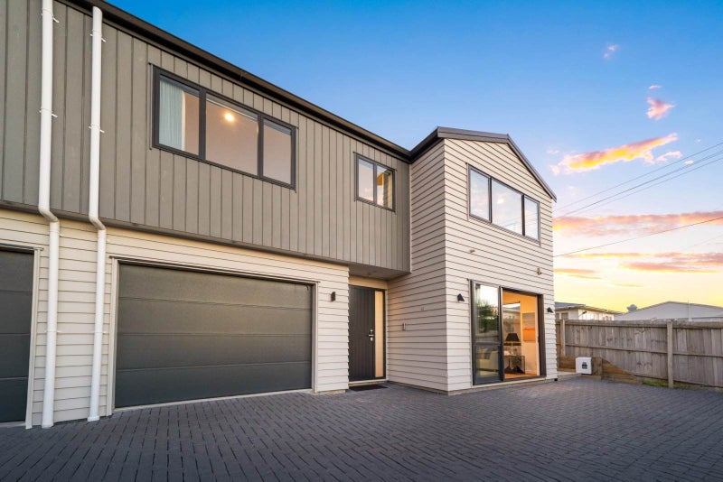 1E Herd Road, Hillsborough, Auckland - Carousel 1