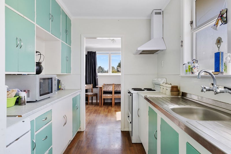 47 Hingaia Street, Turangi - Carousel 2