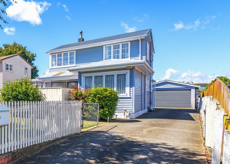10 Hulme Street, Roslyn, Palmerston North - Carousel 1