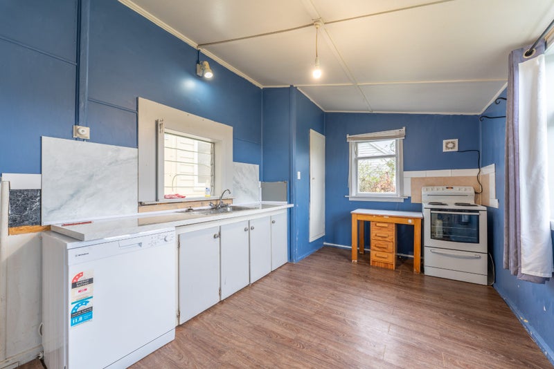 24 Allnatt Street, Temuka - Carousel 2