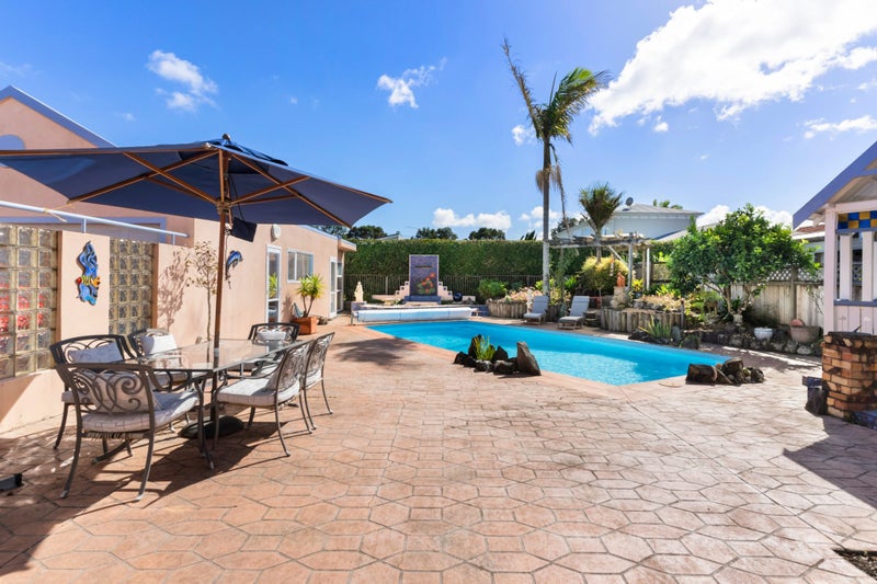 32 Athlone Road, Glendowie, Auckland - Carousel 1