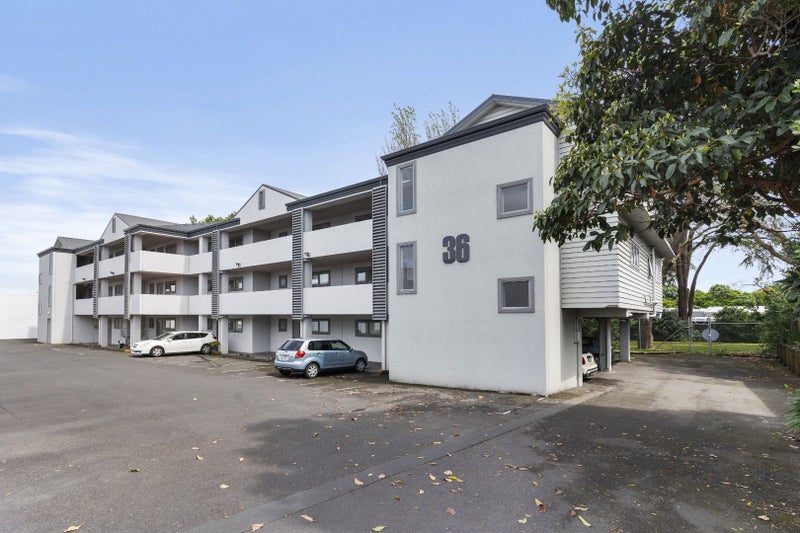 36K Eric Paton Way, Saint Johns, Auckland - Carousel 1
