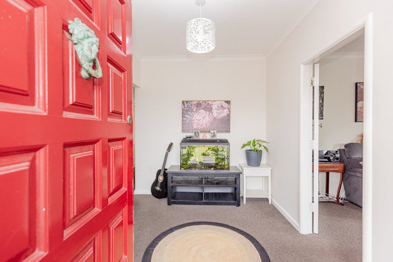 29 Cooks Street, Whanganui, Whanganui - Carousel 2