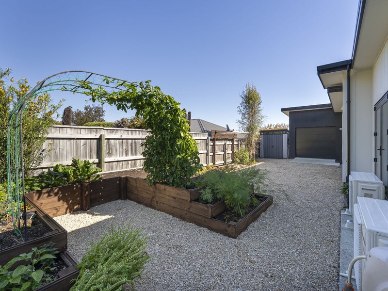 23 Pine Crest Drive, Richmond - Carousel 22