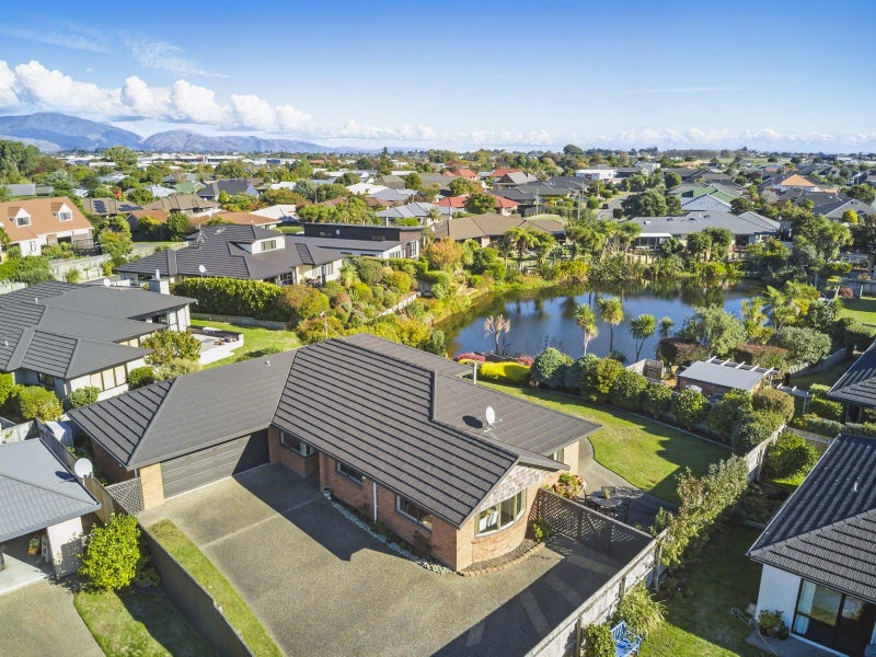 80 Regent Drive, Paraparaumu Beach, Paraparaumu - Carousel 1