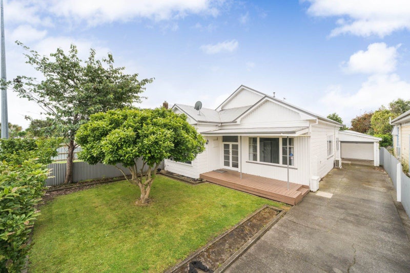 27 Waldegrave Street, Palmerston North, Palmerston North - Carousel 1