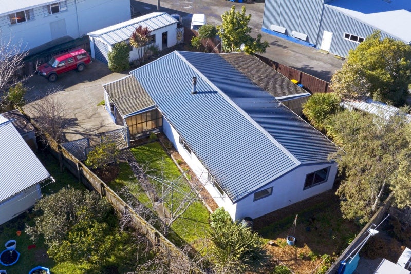 16 Lord Rutherford Road North, Brightwater - Carousel 21