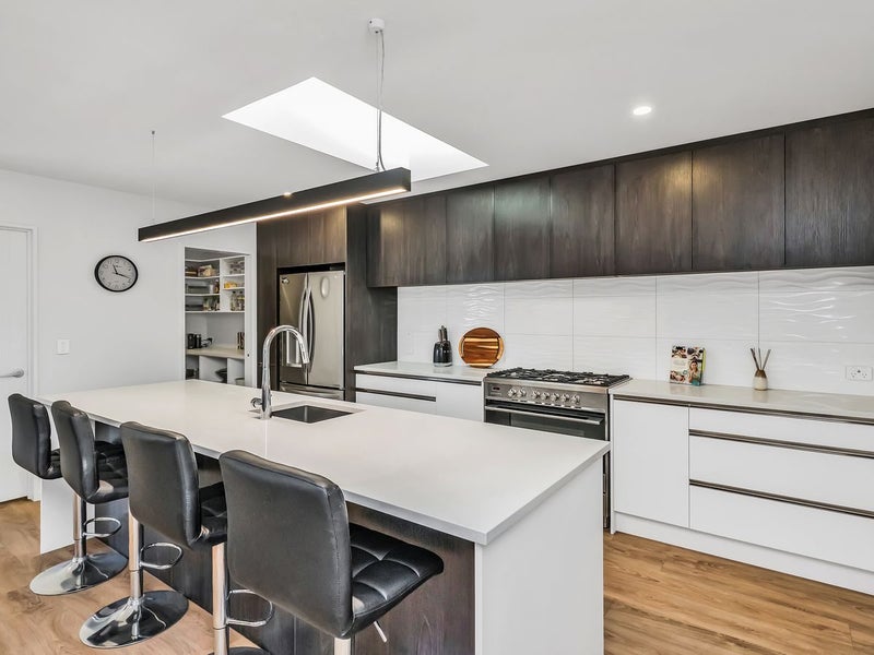 72 Halpin Drive, Lincoln, Lincoln - Carousel 2